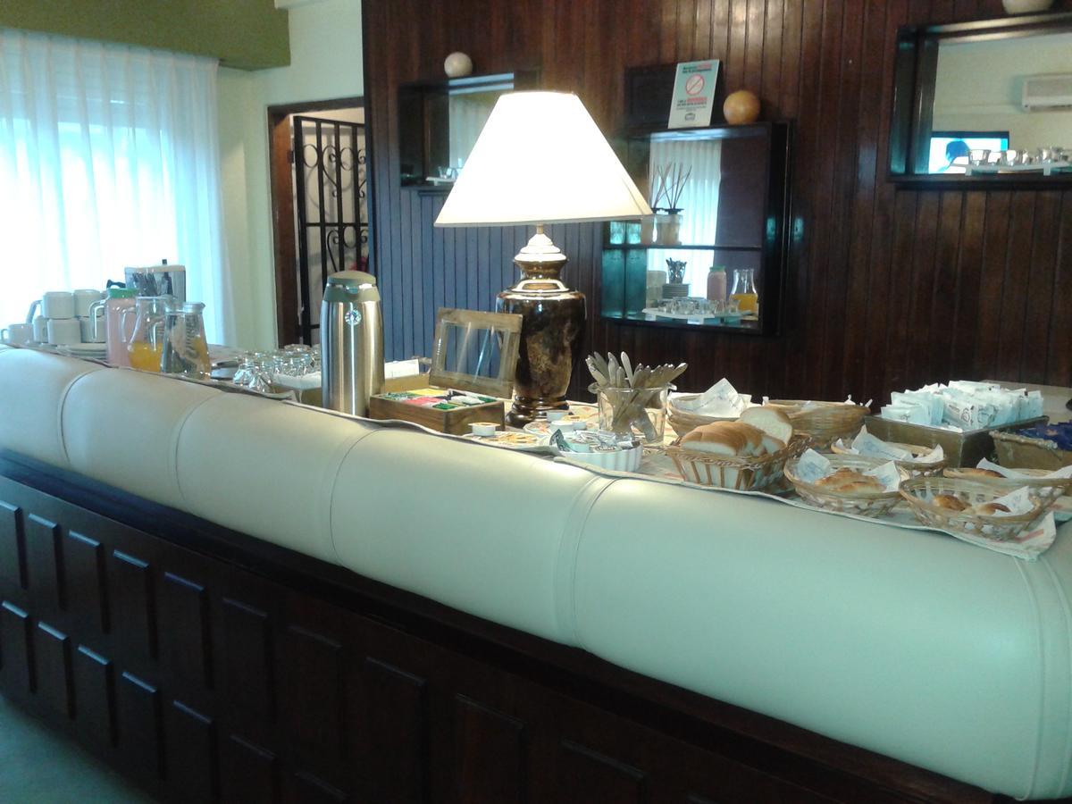 Iberia Hotel Olascoaga Neuquen Ngoại thất bức ảnh