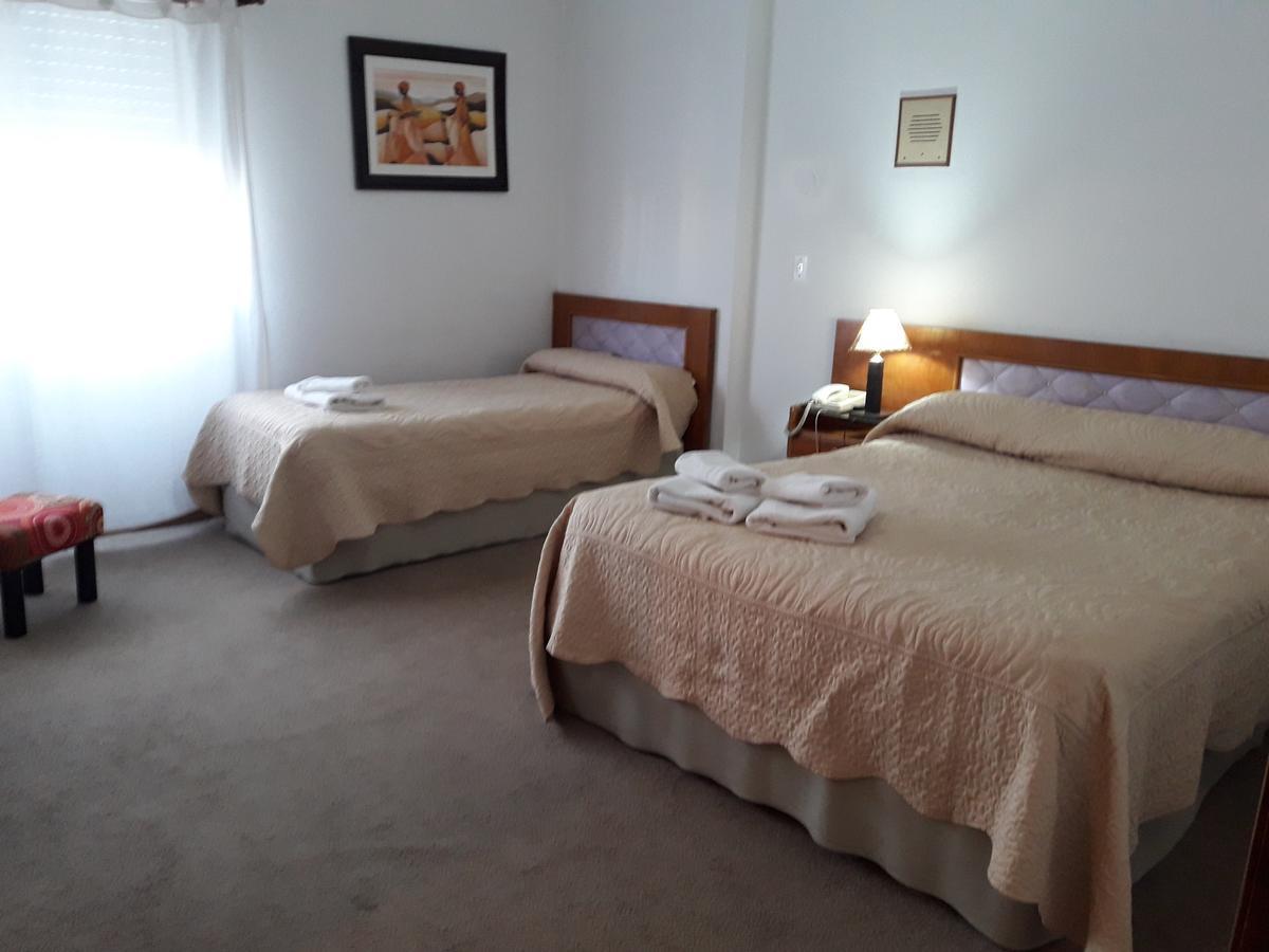 Iberia Hotel Olascoaga Neuquen Ngoại thất bức ảnh