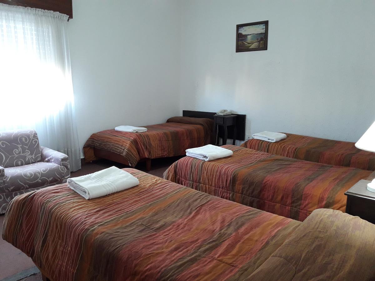 Iberia Hotel Olascoaga Neuquen Ngoại thất bức ảnh